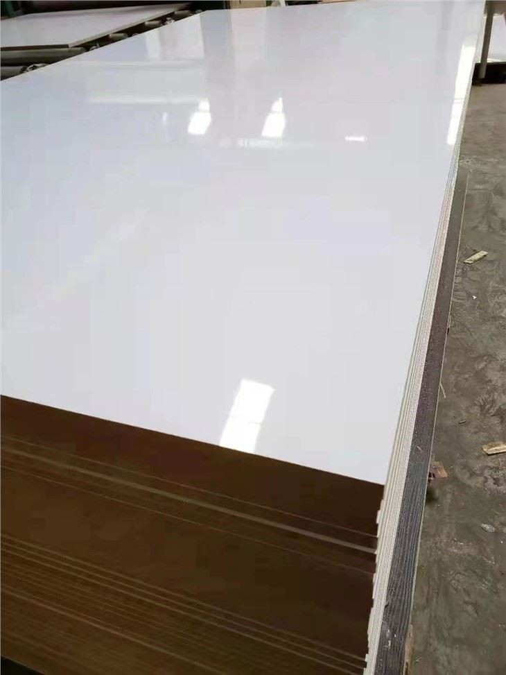Płyta MDF z laminowanej melaminy w kolorze tytanu
